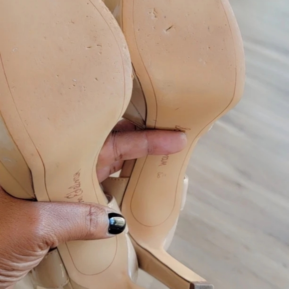 Shoes - Picture 3 of 3